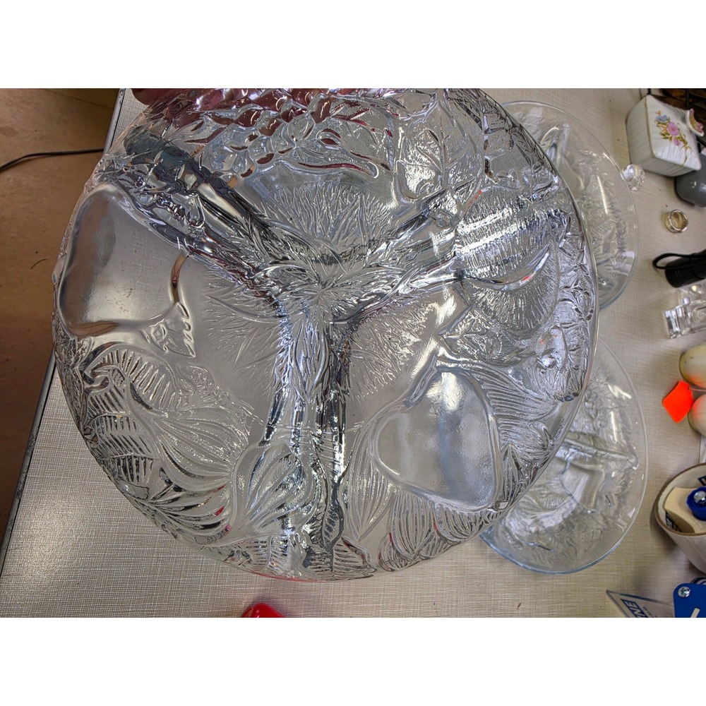 Vintage KIG Indonesia Clear Glass Divided Fruit Plates Set of 4 Appetizer Dishes - Picture 4 of 5